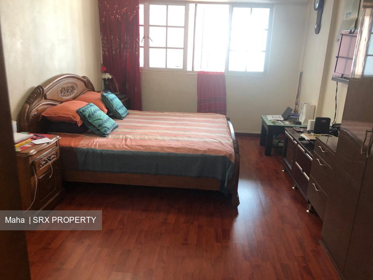Blk 547 Jurong West Street 42 (Jurong West), HDB Executive #232939491